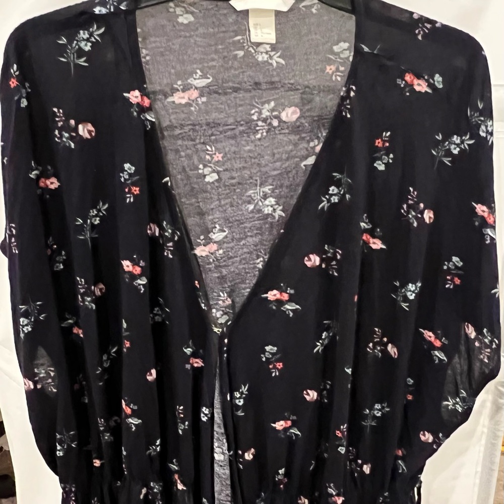 H&M top - Picture 2 of 3